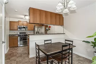 6528 Rhemish Dr, Fayetteville, NC 28304 - Photo 11