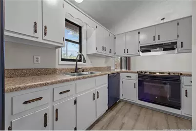 6486 Kelmscot Court, Fayetteville, NC 28303 - Photo 11