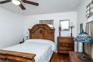 111 E McNeill Dr, Red Springs, NC 28377 - Photo 13