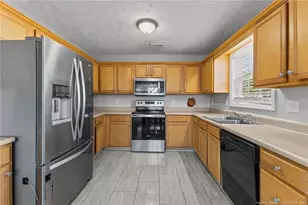 1533 Clan Campbell Dr, Raeford, NC 28376 - Photo 3