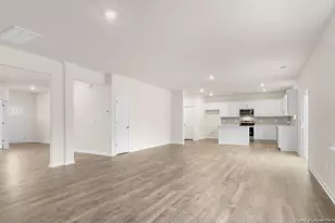 1025 Misty Creek Dr, Aberdeen, NC 28315 - Photo 9