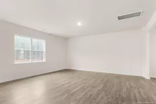 1025 Misty Creek Dr, Aberdeen, NC 28315 - Photo 7