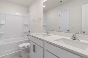 1025 Misty Creek Dr, Aberdeen, NC 28315 - Photo 27