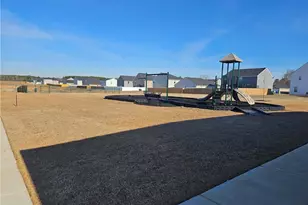 306 Melbourne Dr, Raeford, NC 28376 - Photo 19