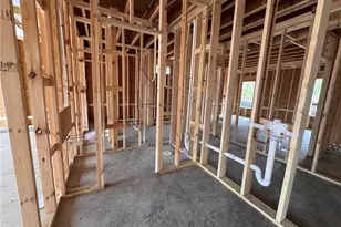 298 Rough Rdg Trl, Aberdeen, NC 28315 - Photo 5