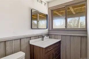 10765 Barker Ten Mile Rd, Saint Pauls, NC 28384 - Photo 23