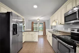 7030 Trevor Ln, Fayetteville, NC 28314 - Photo 9