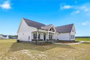 6729 Sim Canady Rd, Hope Mills, NC 28348 - Photo 3
