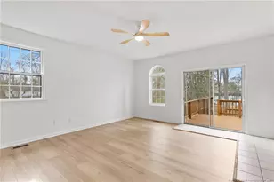 410 Lansdowne Rd, Fayetteville, NC 28314 - Photo 21