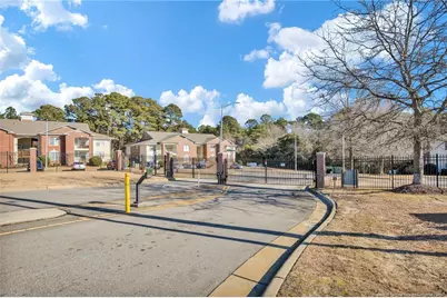 401 Meadowland Court #5, Hope Mills, NC 28348 - Photo 3