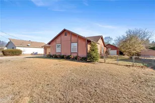 1236 Bromley Dr, Fayetteville, NC 28303 - Photo 3