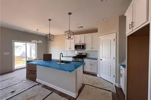 244 Rough Rdg Trl, Aberdeen, NC 28315 - Photo 5