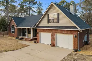 121 Zane Dr, Raeford, NC 28376 - Photo 5