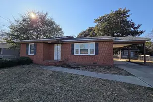 1008 Hope Mills Rd, Fayetteville, NC 28304 - Photo 1