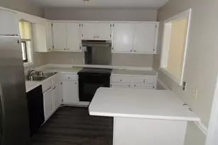 593 Countrytown Dr, Hope Mills, NC 28348 - Photo 3