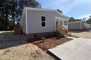 4054 Lodge Dr, Wade, NC 28395 - Photo 3