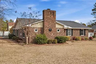 3718 Floyd Dr, Hope Mills, NC 28348 - Photo 3