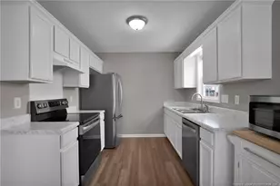 3129 Nontucket Ln, Hope Mills, NC 28348 - Photo 3