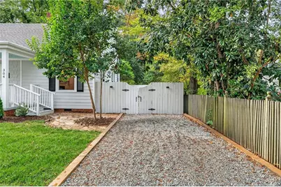 304 E Hammond Street, Durham, NC 27704 - Photo 9