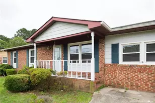 304 Longhorn Dr, Fayetteville, NC 28303 - Photo 3