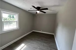 807 Branson St, Fayetteville, NC 28305 - Photo 17