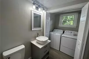 807 Branson St, Fayetteville, NC 28305 - Photo 9