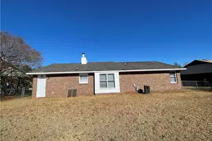 7895 Burwell Dr, Fayetteville, NC 28314 - Photo 9