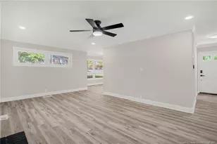 2519 Mirror Lake Dr, Fayetteville, NC 28303 - Photo 11