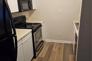 663 Bartons Landing Pl #9 Pl, Fayetteville, NC 28314 - Photo 7