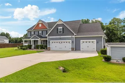 609 Thornbrooke Drive, Hope Mills, NC 28348 - Photo 3