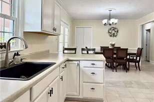 263 Brewster Dr, Fayetteville, NC 28303 - Photo 5