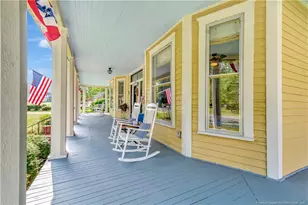 415 E 3rd Ave, Red Springs, NC 28377 - Photo 3