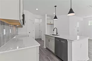 4542 Bunkers Bay Ln, Hope Mills, NC 28371 - Photo 9