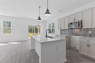 4542 Bunkers Bay Ln, Hope Mills, NC 28371 - Photo 11