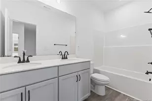 4542 Bunkers Bay Ln, Hope Mills, NC 28371 - Photo 21