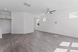 4542 Bunkers Bay Ln, Hope Mills, NC 28371 - Photo 7