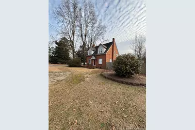 201 W 17th Street W, Lumberton, NC 28358 - Photo 1