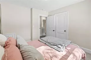 211 Hawthorne Rd, Fayetteville, NC 28301 - Photo 19