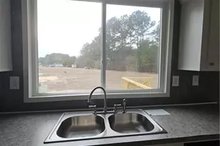 1438 Twisted Hickory Rd, Elizabethtown, NC 28337 - Photo 5