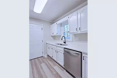 532 Crooked Creek Court, Fayetteville, NC 28301 - Photo 15