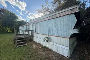 1738 Strickland Bridge Rd, Fayetteville, NC 28304 - Photo 1