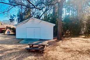 3037 Wedgewood Dr, Fayetteville, NC 28301 - Photo 23