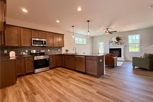253 Crowville St, Raeford, NC 28376 - Photo 5