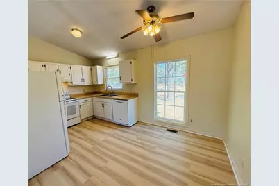 129 Deerfield Drive, Spring Lake, NC 28390 - Photo 5