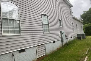 2113 Lee Ave, Sanford, NC 27330 - Photo 5