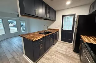 5886 Ingersol Cir, Hope Mills, NC 28348 - Photo 7