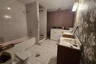 488 Green St, Parkton, NC 28371 - Photo 15