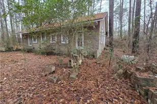 488 Green St, Parkton, NC 28371 - Photo 5