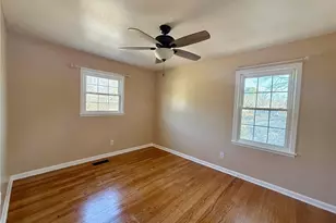 1440 Marlborough Rd, Fayetteville, NC 28304 - Photo 9