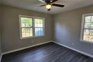 1108 Norwood St, Fayetteville, NC 28305 - Photo 9